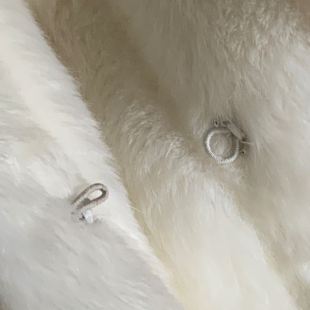 Monterey Fashions - Vintage White Faux Fur Coat - Picture 10 of 12